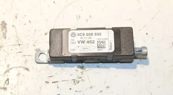 Volkswagen PASSAT B6 Antenna control unit 3C9035552