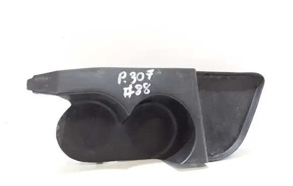 Cup holder front