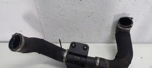 Intercooler hose/pipe
