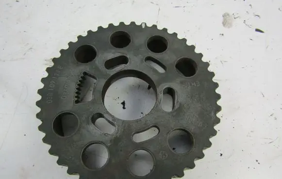 Skoda Superb B6 (3T) Camshaft pulley/ VANOS 038109111E