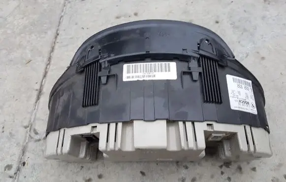BMW 3 E46 Speedometer (instrument cluster) 6932932