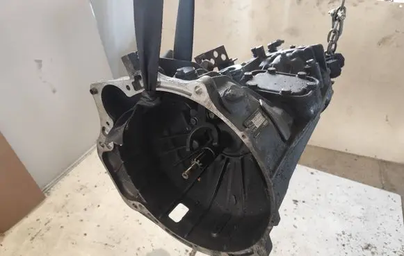 Iveco Daily 3rd gen Manual 5 speed gearbox 8871859 5S30016E05 13199034