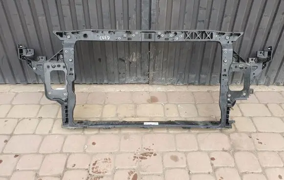 KIA Ceed Radiator support slam panel 64102CR200