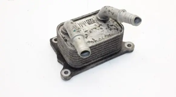 Smart ForFour II W453 Engine oil radiator 213052032R