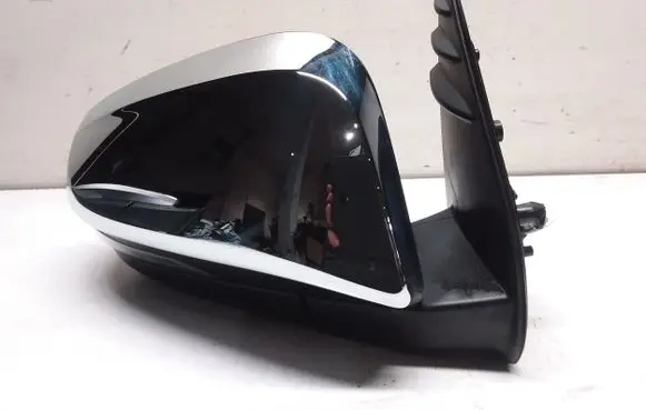 Toyota Hilux VIII Front door electric wing mirror E4046206 E4044557