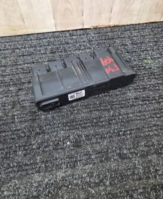 BMW 3 F30 F35 F31 Power management control unit 8638551