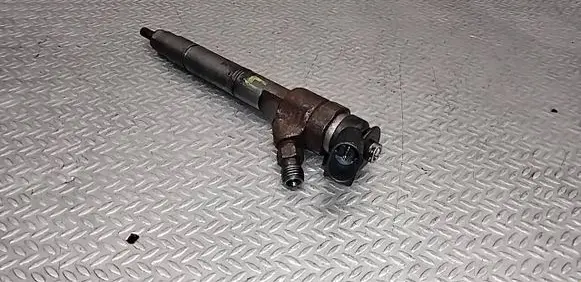 Mercedes-Benz B W245 Fuel injector 0445110167 A6400700787