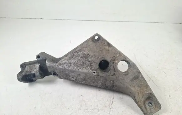 BMW X3 E83 Engine mounting bracket 3418697