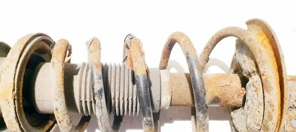 Suzuki Swift I Front coil spring