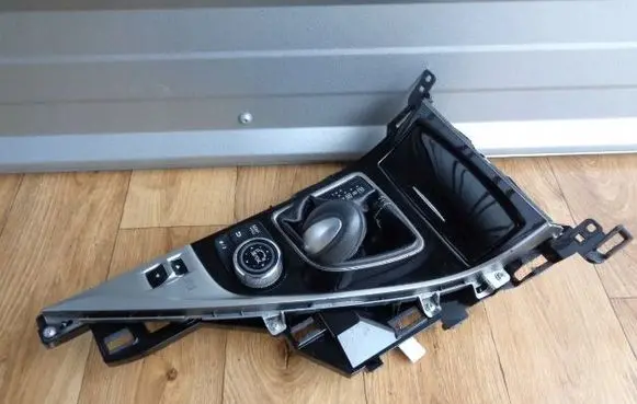 Infiniti Q50 Panel drawer/shelf pad 