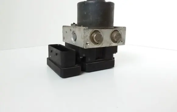 Ford Focus C-MAX ABS Pump 3M512M110CA 10020700304 10097001083