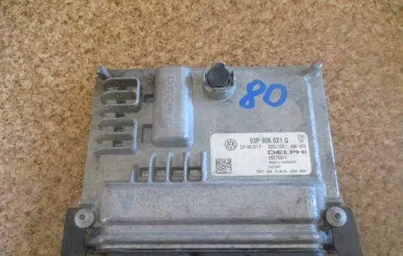 Seat Ibiza IV (6J,6P) Engine control unit/module ECU 03P906021Q