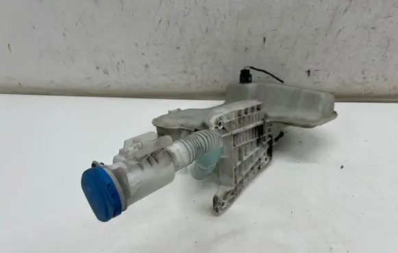 Audi Q3 F3 Windshield washer fluid reservoir/tank 83A955451B 1K6955651