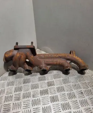Volvo S80 Exhaust manifold 074253033K
