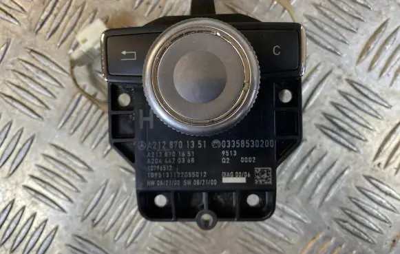 Mercedes-Benz E W212 Head unit multimedia control A2128701651 A2044420368 A2128701351
