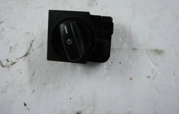 Mercedes-Benz B W245 Light switch A1695451704