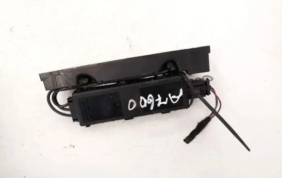 Skoda Octavia Mk2 (1Z) Antenna control unit 