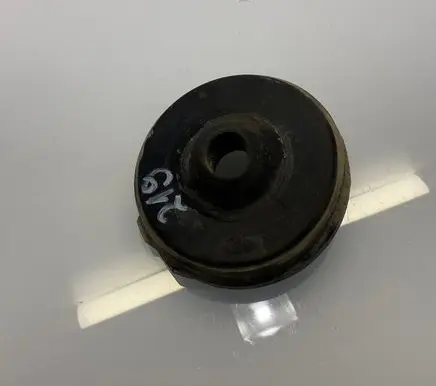 Mercedes-Benz CLS C219 Rear coil spring rubber mount A2113250184 2113250184