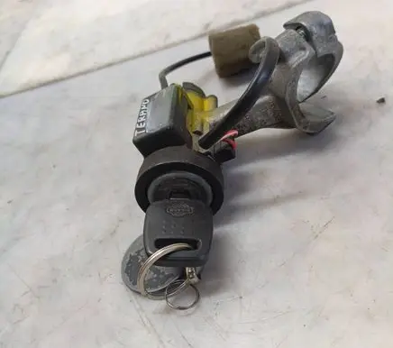 Nissan Terrano Ignition lock 9108