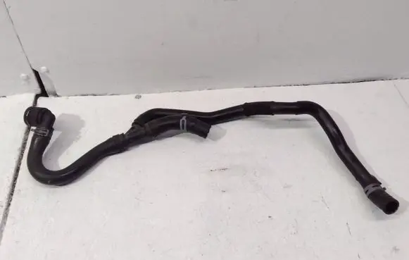 Audi A3 S3 8V Engine coolant pipe/hose 2Q0122073G