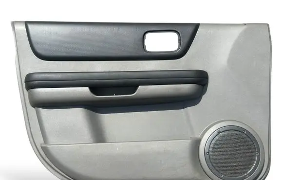 Nissan X-Trail T30 Front door card panel trim 809018H300 80901EQ400 80949EQ400
