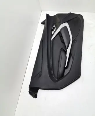Chevrolet Camaro Front door card panel trim