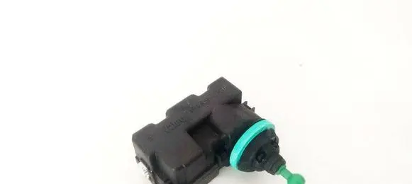 Volkswagen Golf IV Headlight level adjustment motor 1J0941295F