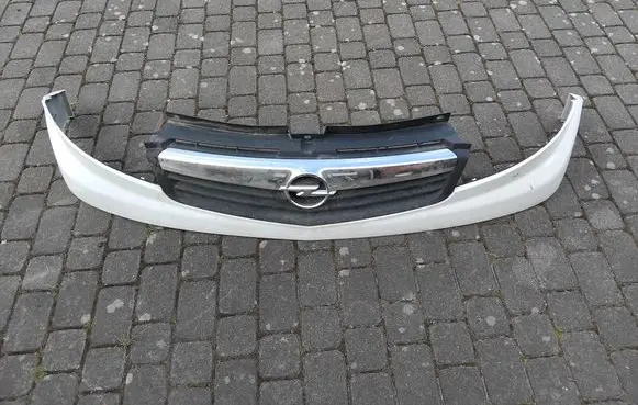 Opel Vivaro Front bumper upper radiator grill 623100248R 623100252R 93856149