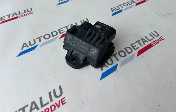 BMW 3 F30 F35 F31 Glow plug pre-heat relay 8570087 7822098 12218570087