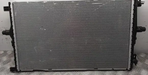 Coolant radiator