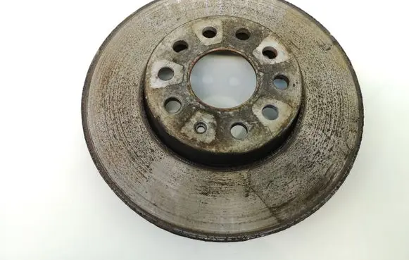 Skoda Octavia Mk2 (1Z) Front brake disc