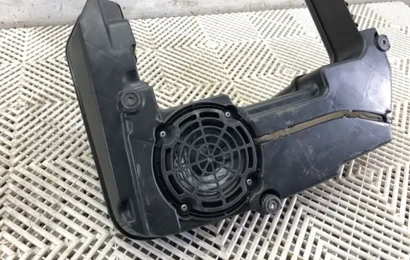 Audi A5 8T 8F Subwoofer speaker 8K9035382B