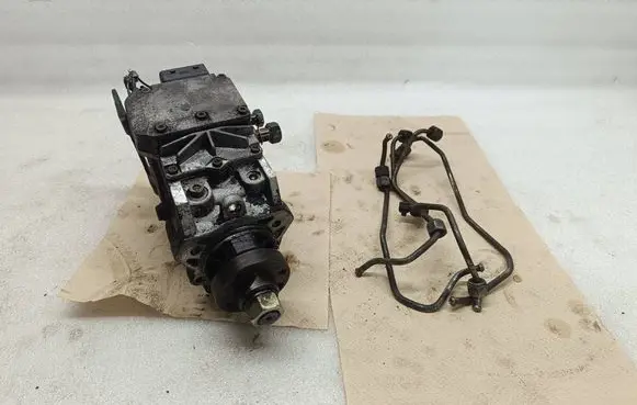 Opel Astra G Fuel injection high pressure pump 0470504003 695386 90501099