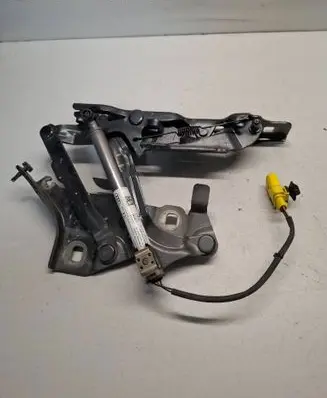 Audi A4 S4 B9 8W Engine bonnet/hood hinges 8W0823302E