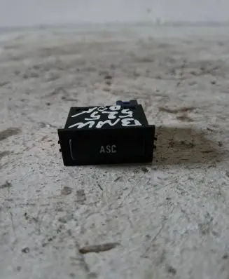 Traction control (ASR) switch