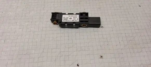 Audi A4 S4 B6 8E 8H Airbag deployment crash/impact sensor 8E0959643A