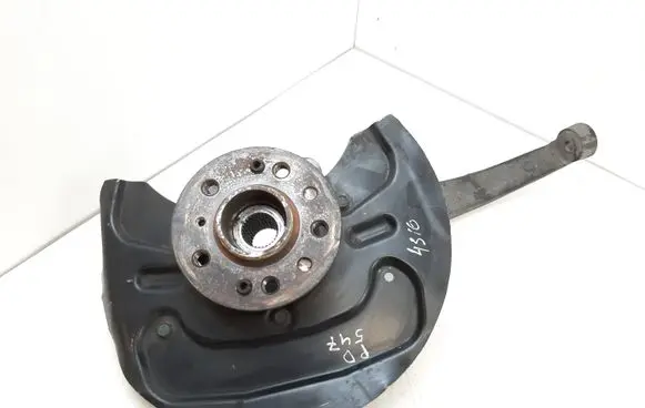 Mercedes-Benz ML W164 Front wheel hub 080643