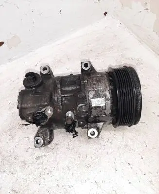 Toyota RAV 4 (XA30) Air conditioning (A/C) compressor (pump) 4472601253 5SE12C 08H01256