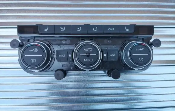 Volkswagen Touran III Climate control unit 5G0907044FH 5HB015007
