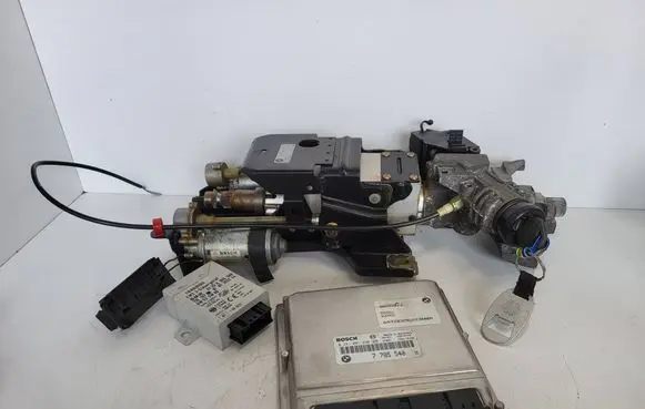 BMW 5 E39 Engine control unit/module 7785540