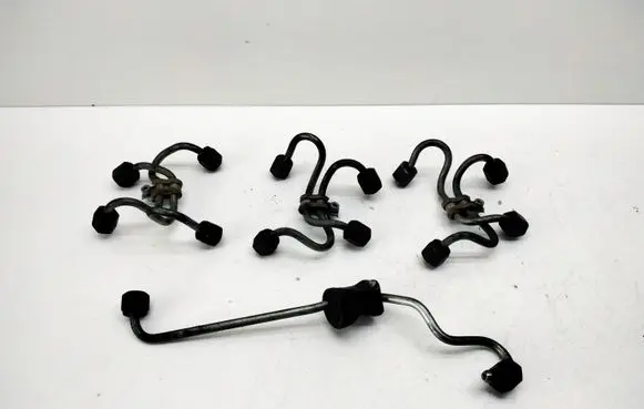 BMW 3 E90 E91 Fuel injector supply line/pipe 