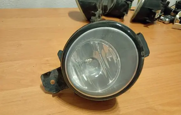 Renault Clio II Front fog light 8200002470 89201782