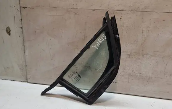 Toyota Yaris Front door vent window glass four-door 43R00097 TS917