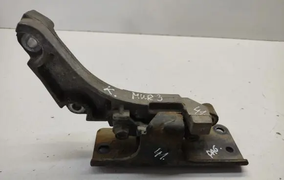Nissan Murano Z50 Engine mount bracket 11220CA000
