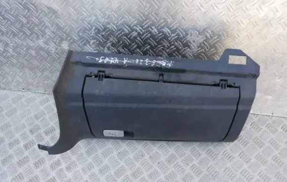 Volkswagen Golf V Glove box 1k2857290 p0105360
