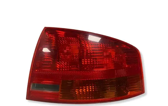 Audi A4 S4 B7 8E 8H Rear/tail lights R965070