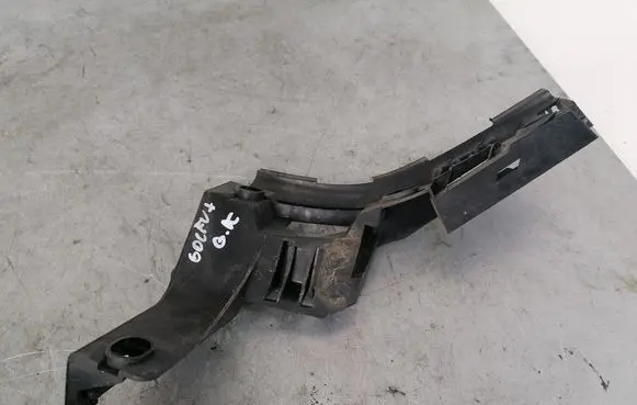 Volkswagen Golf Plus Rear bumper mounting bracket 5M0807393A