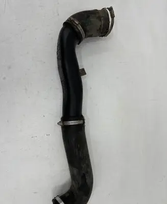 Intercooler hose/pipe