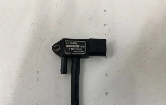 Exhaust gas pressure sensor