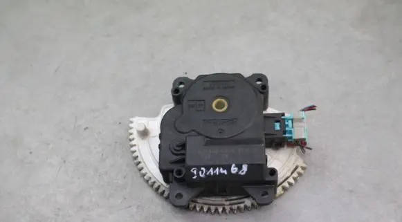 Lexus CT 200H Air flap motor/actuator 0638000172PLS 0638000172